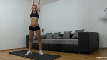 Naive personaltrainerin nach hause eingeladen und gefickt