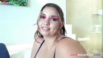 Big tit and ass latina mom pic