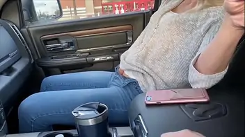 Ebony orgasm in car