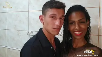 Novinha morena gostosa dancando brasil