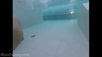 Sex porn in pool